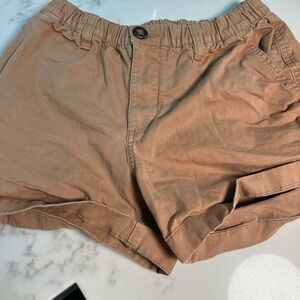 Chubbies men’s 5” size small brown shorts (like new)